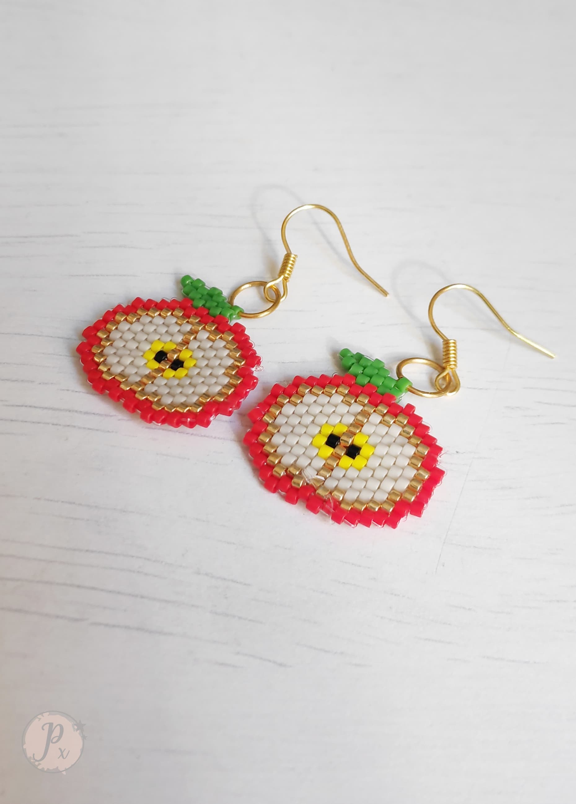 Pendientes manzana